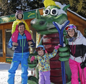 Familie Perner am Rittisberg im Winter © Photo-Austria_Herbert Raffalt